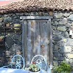 Casa Basilisa Capote *