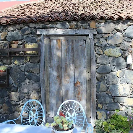 Casa Basilisa Capote *